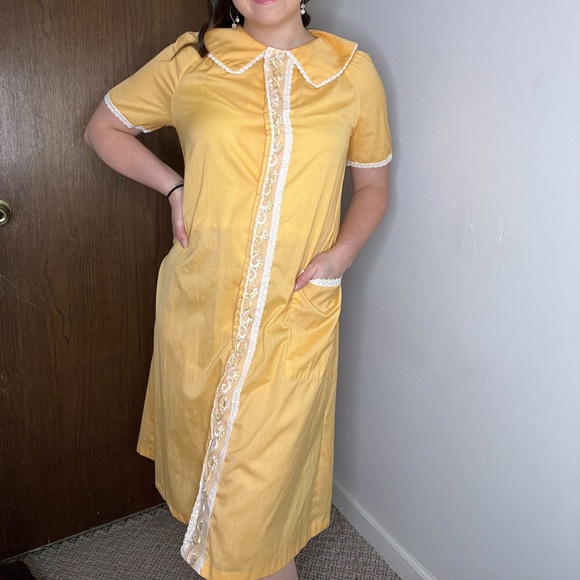 Vintage 60s 70s Orange and White Women’s Nightgown Dress - Picture 8 of 12